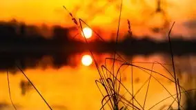 Wiosenny wschód słońca nad jeziorem Stręgiel - zdjęcie 12