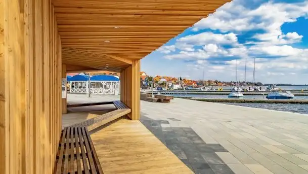 Cisza przed burzą, czyli kwiecień na promenadzie w Mikołajkach