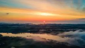 Wschód słońca z drona nad jeziorem Wojnowo - zdjęcie 25
