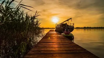 Zachód słońca nad jeziorem Mamry, czerwiec 2021