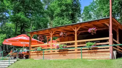 Domek na wodzie, jezioro Nidzkie - zdjęcie 11