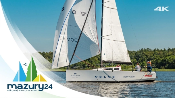 Szkolenia Żeglarskie, Jeziorak Yacht Club