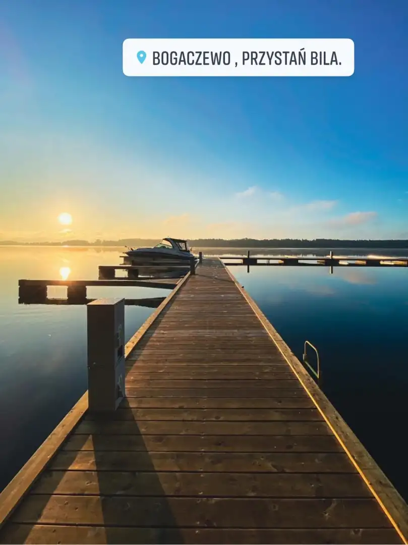 Cumowanie przy pomoście na Jeziorze Bocznym