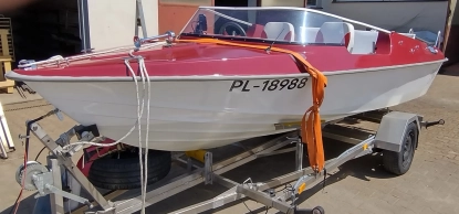 Łódź motorowa - zdjęcie 4