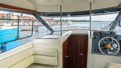DELPHIA PLATINUM 989 FLYBRIDGE